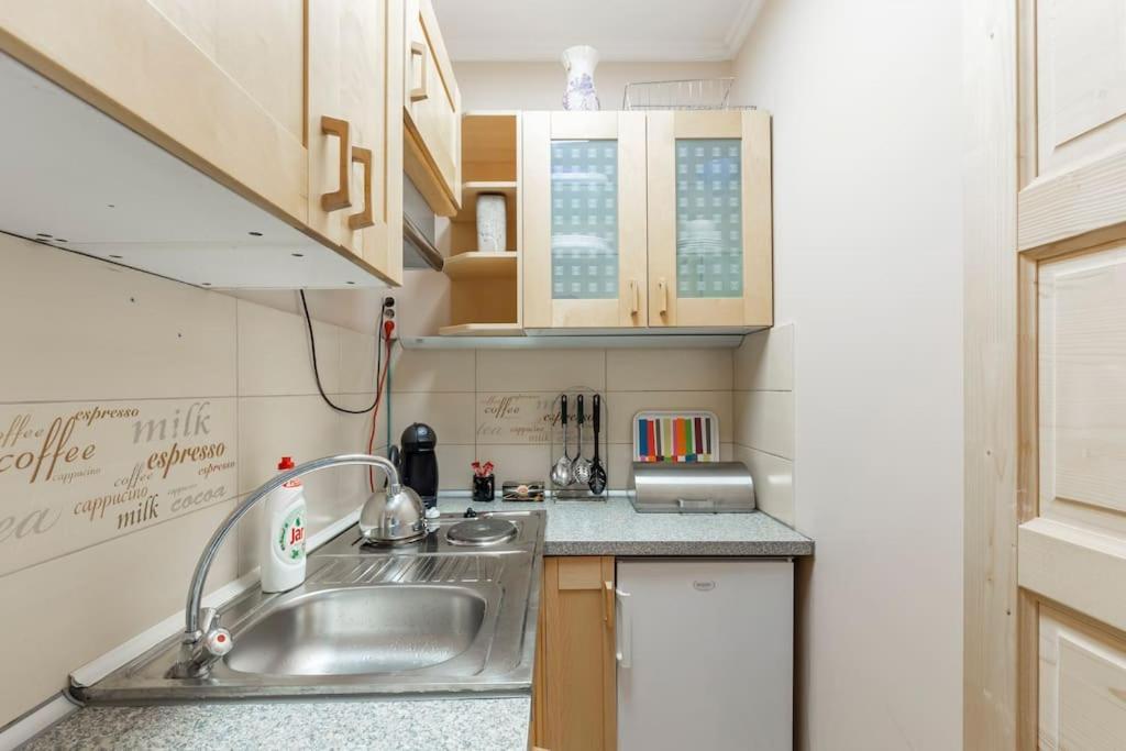 בודפשט Lovely 1 Bedroom Flat - Gazdagret מראה חיצוני תמונה