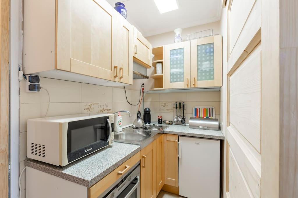 בודפשט Lovely 1 Bedroom Flat - Gazdagret מראה חיצוני תמונה